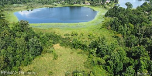 0000 Teggerdine Rd, White Lake, MI, 48386 | Card Image