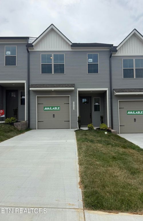 1713 Bennett Village Dr, Maryville, TN, 37804-2100 | Card Image