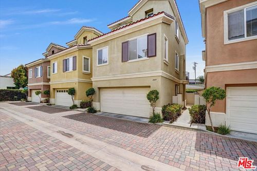 1849 W 213th St, Torrance, CA, 90501-2833 | Card Image