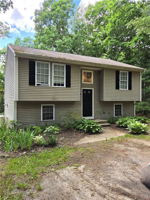 12 Old Kenyon Rd, Richmond, RI, 02832-3232 | Card Image
