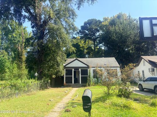 284 Redwood Ave, Jackson, MS, 39209-3945 | Card Image