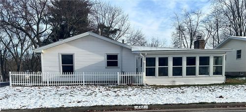 727 Circle Hill Rd Se, North Canton, OH, 44720-4303 | Card Image