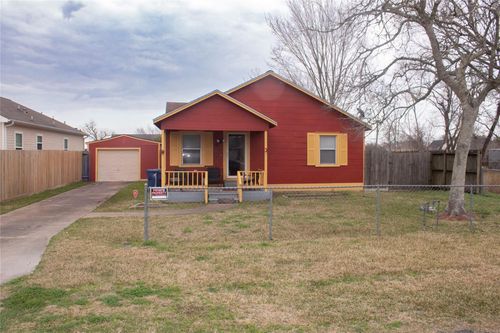 138 S Pecan Dr, Texas City, TX, 77591-4729 | Card Image