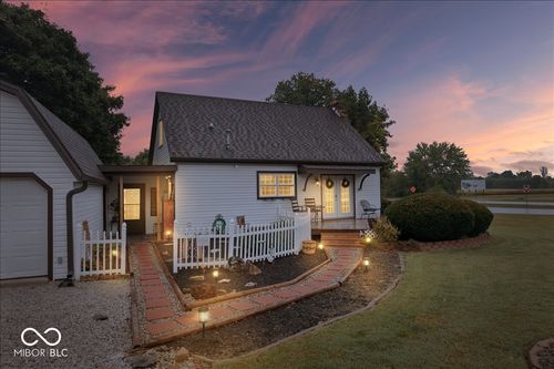 6 Centerbrook Dr, Franklin, IN, 46131-9009 | Card Image