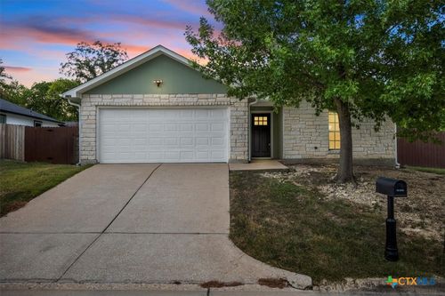 808 Samuel Dr, Belton, TX, 76513-4337 | Card Image
