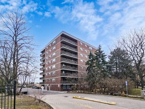 504-7451 Yonge St, Thornhill, ON, L3T2B4 | Card Image
