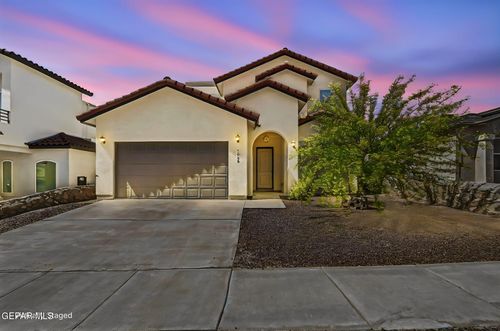 7825 Enchanted View Dr, El Paso, TX, 79911-7523 | Card Image
