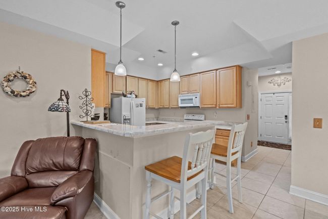 701 - 908 Resort Cir, Condo with 3 bedrooms, 2 bathrooms and 2 parking in Sunset Beach NC | Image 8