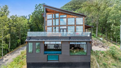2151 Seagle Hollow Rd, Sevierville, TN, 37876 | Card Image