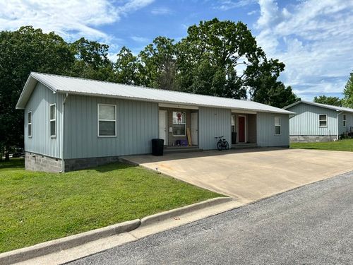 aandb-100 Clive St, Berryville, AR, 72616-5021 | Card Image