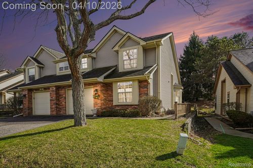 732 Whisperwood Trl, Fenton, MI, 48430-2285 | Card Image