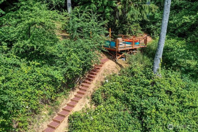 New walkway down to our private 188ft waterfrontage. | Image 32