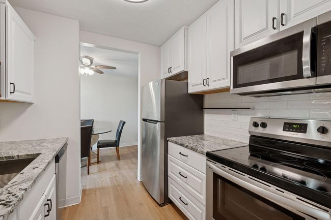 APT-405 - 1181 Edgcumbe Rd, Condo with 2 bedrooms, 1 bathrooms and null parking in Saint Paul MN | Image 12