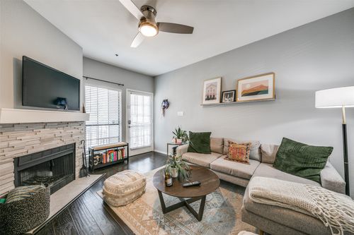 4800 W Lovers Ln, Dallas, TX, 75209-3145 | Card Image