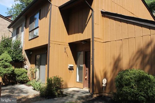 11922 Escalante Ct, RESTON, VA, 20191-1845 | Card Image