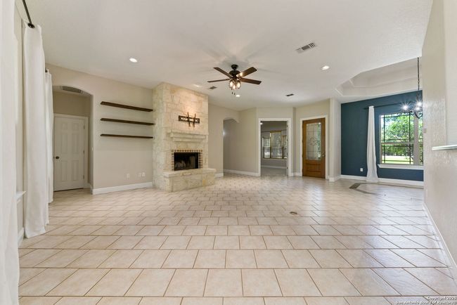 143 Lantana Rdg, House other with 3 bedrooms, 2 bathrooms and null parking in Spring Branch TX | Image 6