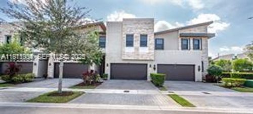 10574 Nw 81st Ter, Doral, FL, 33178-6074 | Card Image