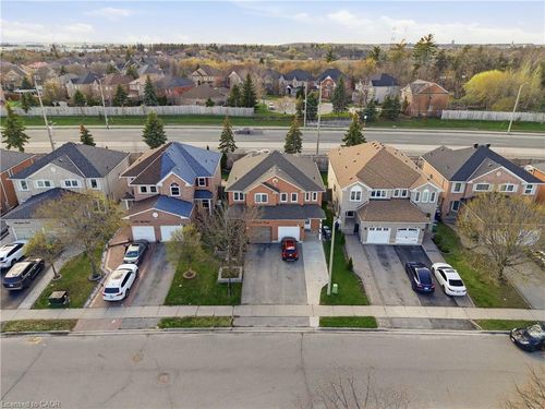 1386 Quest Cir, Mississauga, ON, L5N8B5 | Card Image