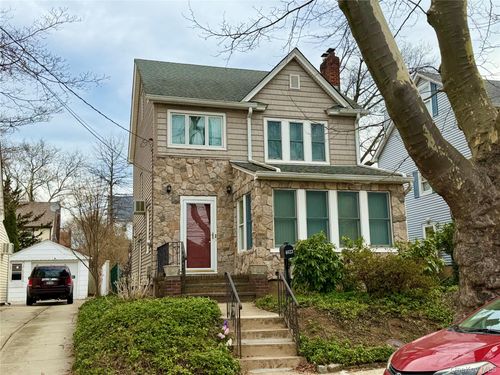 4623 Arcadia Ln, Great Neck, NY, 11020-1262 | Card Image