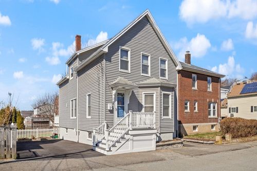 18 Hampden St, Gloucester, MA, 01930-3629 | Card Image