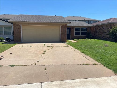 116 Blue Ridge Dr, Elk City, OK, 73644-9736 | Card Image