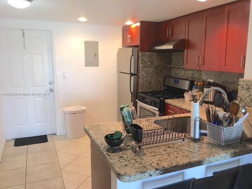 apt-115-6707 N Kendall Dr, Pinecrest, FL, 33156-1796 | Card Image