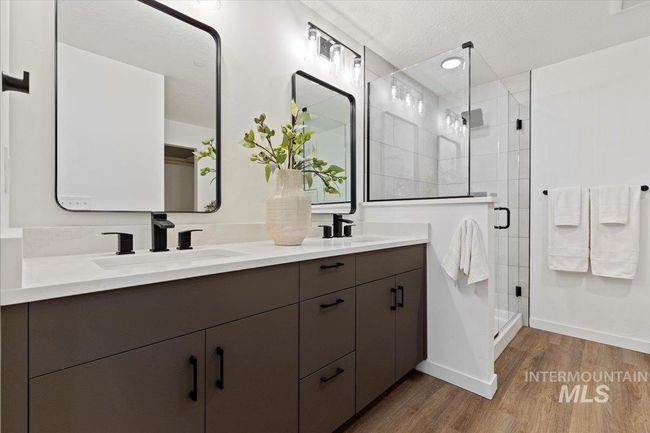 2007 S Makar Ln, Townhouse with 3 bedrooms, 4 bathrooms and 2 parking in Boise ID | Image 20