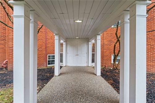 apt-53-5900 Babcock Blvd, Pittsburgh, PA, 15237-2555 | Card Image