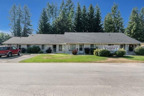 427 W Willow St, Newport, WA, 99156-9695 | Card Image