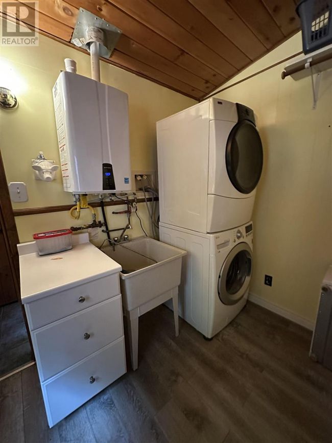 1943 V Line Rd, Home with 2 bedrooms, 1 bathrooms and null parking in Richards Landing ON | Image 20