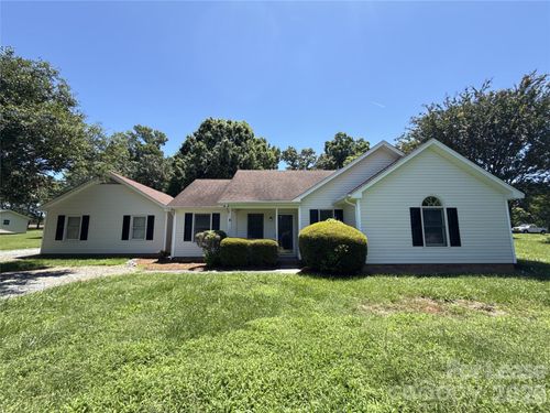 3211 Karen Ln, Monroe, NC, 28110-9326 | Card Image