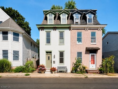 118 Clinton St, Lambertville, NJ, 08530-1911 | Card Image