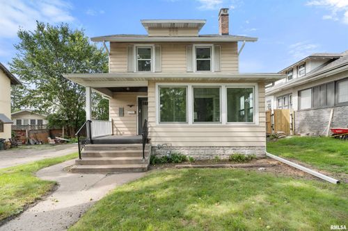 230 E Garfield St, Davenport, IA, 52803-1539 | Card Image
