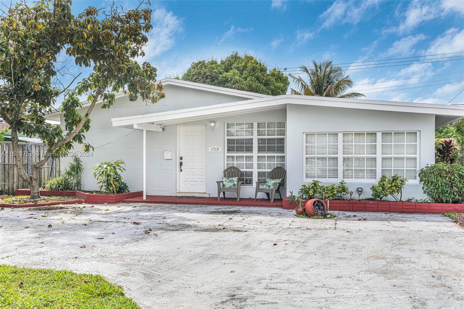 173rd St, North Miami Beach, FL 33162