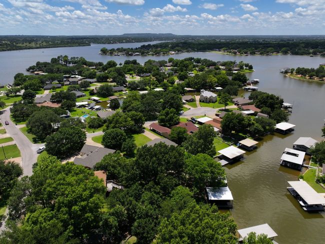 3816 Winding Way, House other with 3 bedrooms, 3 bathrooms and null parking in Granbury TX | Image 29