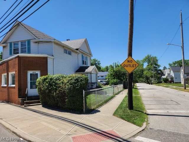 Warner Rd, Cleveland, OH 44105