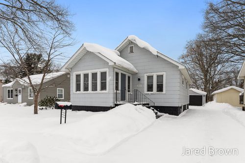 2012 Moulton Ave, North Muskegon, MI, 49445-3131 | Card Image