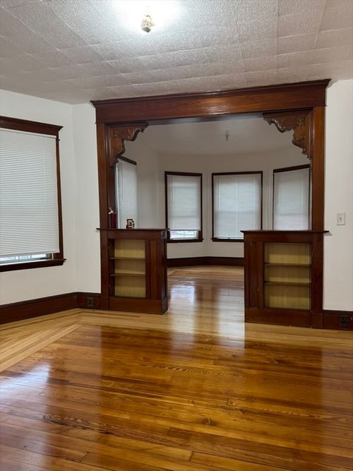 2-143 Deane St, New Bedford, MA, 02746 | Card Image