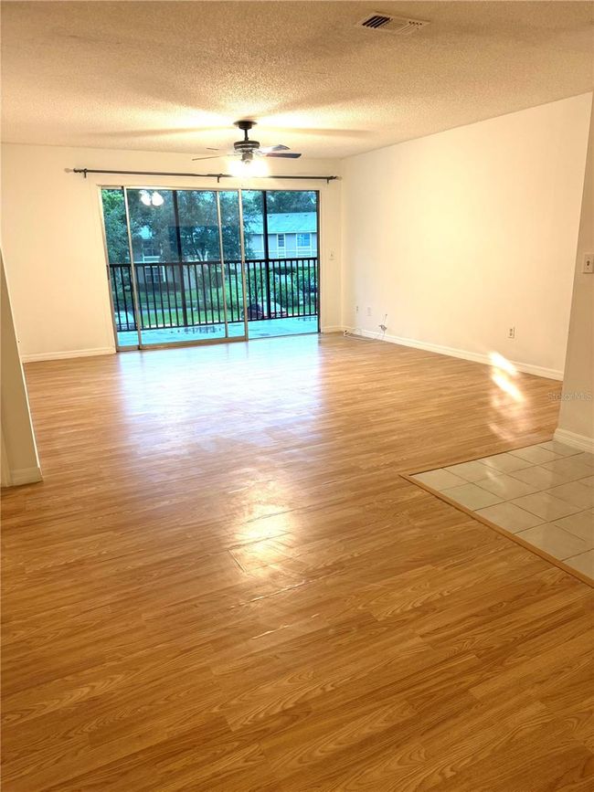 APT-201 - 4207 Winding Moss Trl, Condo with 2 bedrooms, 2 bathrooms and null parking in TAMPA FL | Image 7