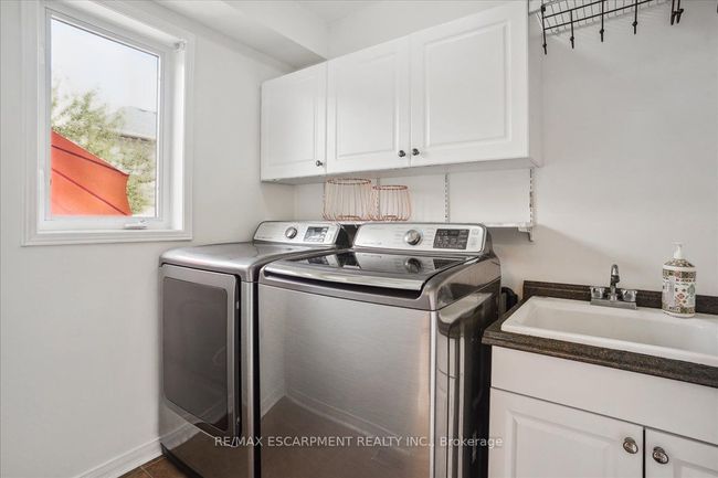 2403 Emerson Dr, House attached with 3 bedrooms, 4 bathrooms and 1 parking in Burlington ON | Image 18