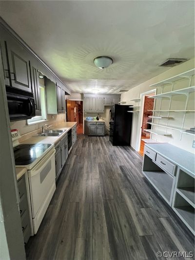 Kitchen / Dining Room | Image 3