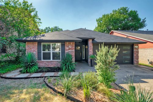 8406 Los Ranchos Dr, Austin, TX, 78749-3902 | Card Image