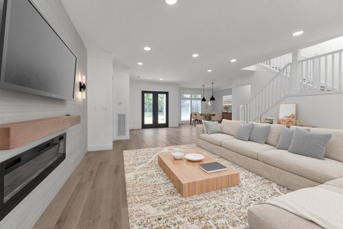 30 E Wedgemere Cir, The Woodlands, TX, 77381-4195 | Card Image