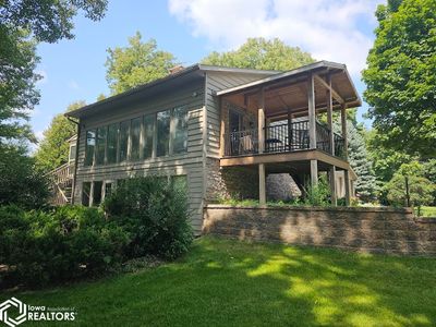 24411 Maple Drive, Home with 3 bedrooms, 3 bathrooms and 2 parking in Lake Mills IA | Image 3