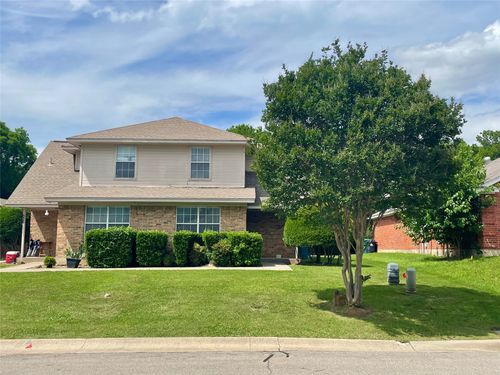 524 Strata Dr, Denton, TX, 76201-1873 | Card Image