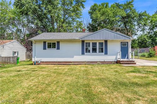 25325 Price Rd, Bedford Heights, OH, 44146-1942 | Card Image