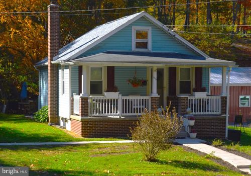 544 S Main St, PLEASANT GAP, PA, 16823-3603 | Card Image