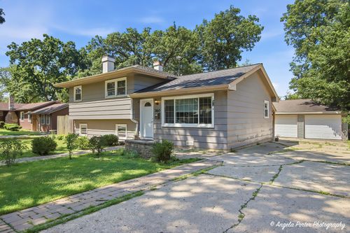 360 Hickory Dr, Crystal Lake, IL, 60014-3413 | Card Image