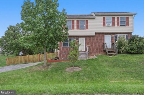 106 Lakeridge Dr, STEPHENS CITY, VA, 22655-3538 | Card Image