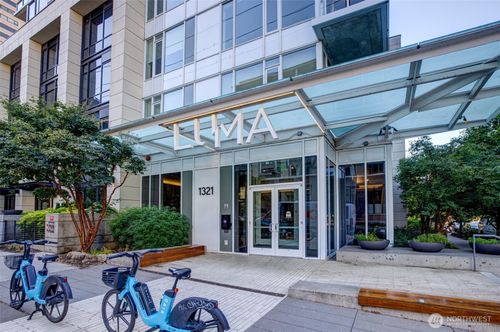 apt-2103-1321 Seneca St, Seattle, WA, 98101-3258 | Card Image